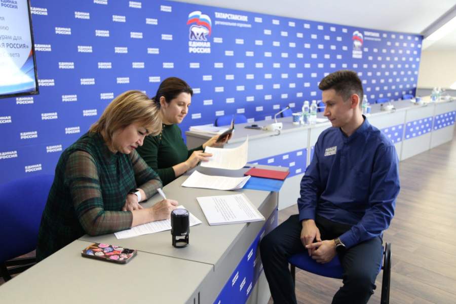 Руслан Шигабуддинов и Станислав Архипов подали заявки для участия в предварительном голосовании «Единой России»