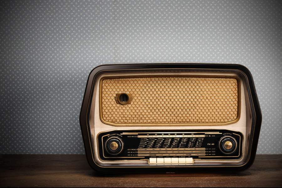#Яесть: Я не могу слушать радио, радио, радио!