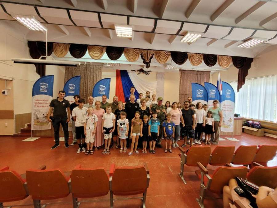 Татарстан организовал в ЛНР акцию «Помоги собраться в школу»