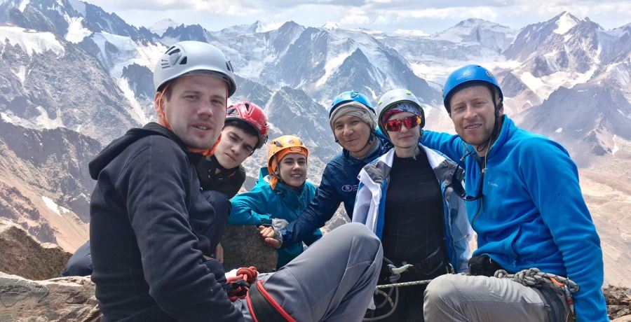 «Вверхшифтеры выходного дня»: Альпинист – это диагноз