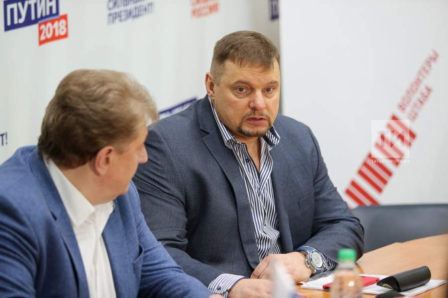 Владимир Алекно посетил региональный избирательный штаб Владимира Путина